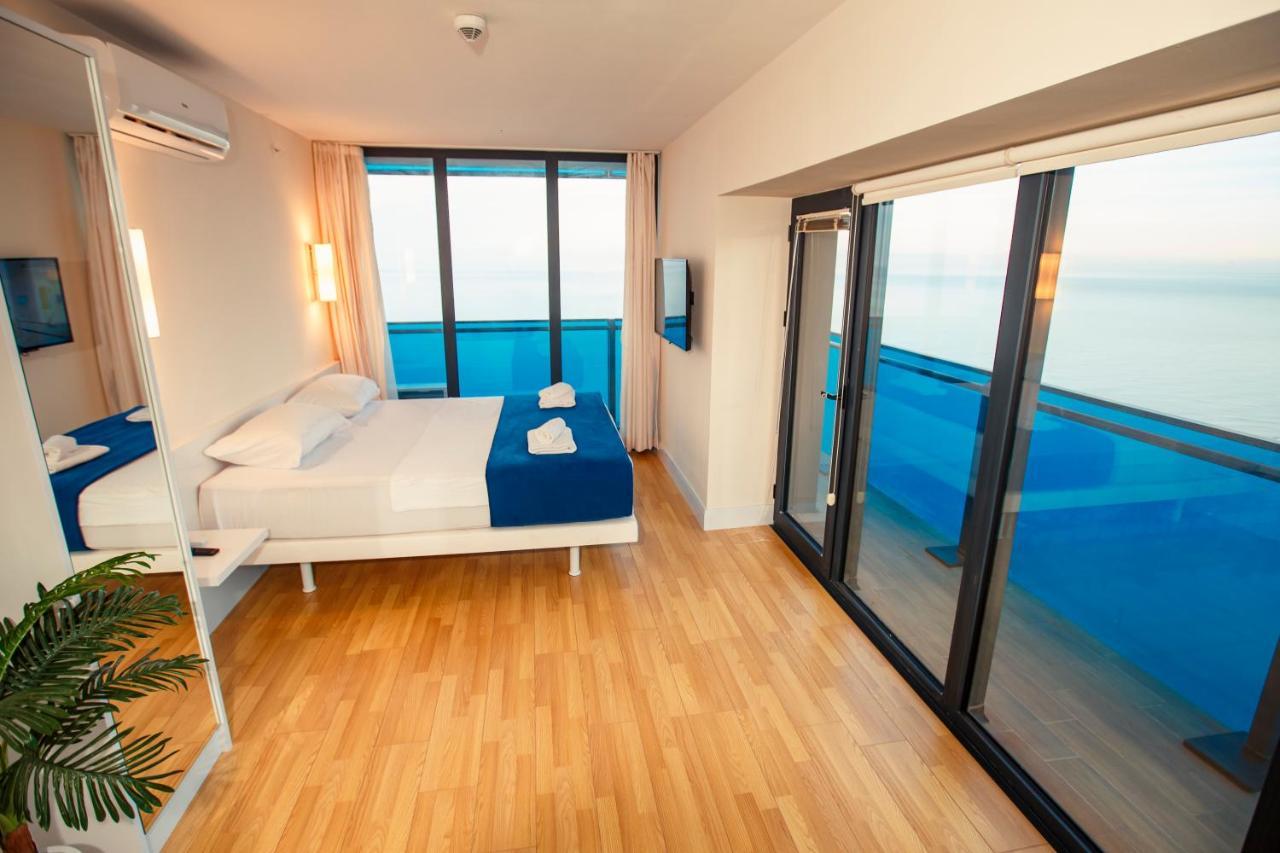 Orbi City Luxury Suite Батуми Экстерьер фото