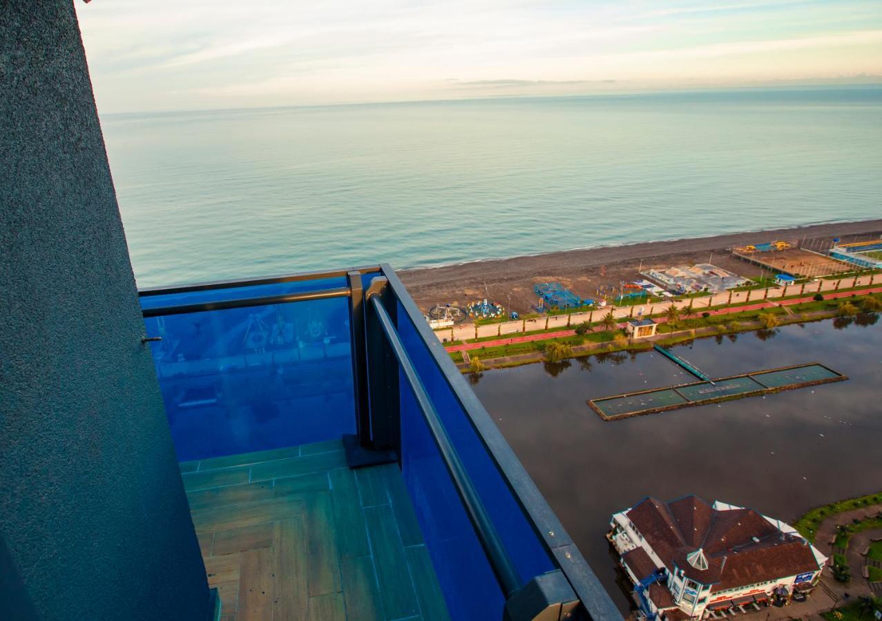 Orbi City Luxury Suite Батуми Экстерьер фото