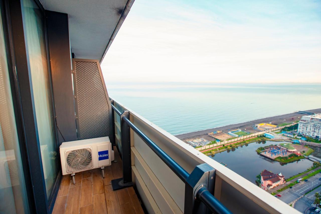 Orbi City Luxury Suite Батуми Экстерьер фото