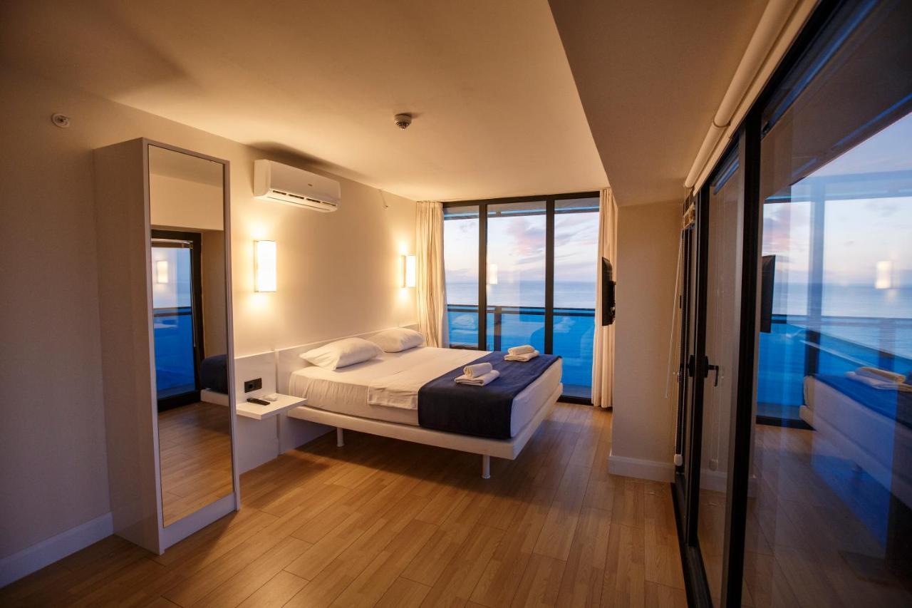 Orbi City Luxury Suite Батуми Экстерьер фото